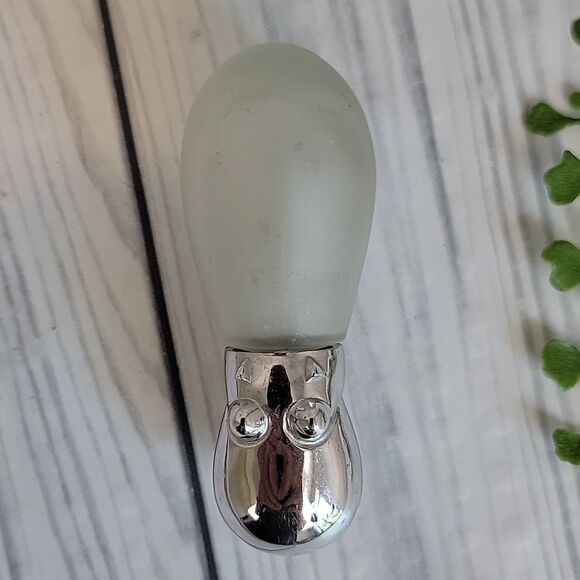 Avon Hippo Vintage 70s & 80s Perfume Bottle Frosted Glass - Picture 4 of 8
